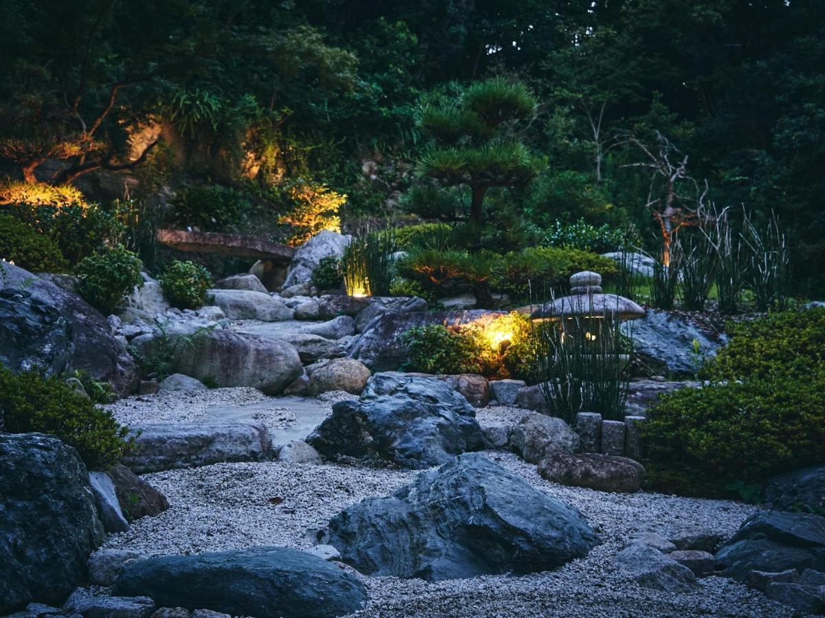 Ooedo Onsen Monogatari Premium Shirahama Gyoen Hotel Exterior foto